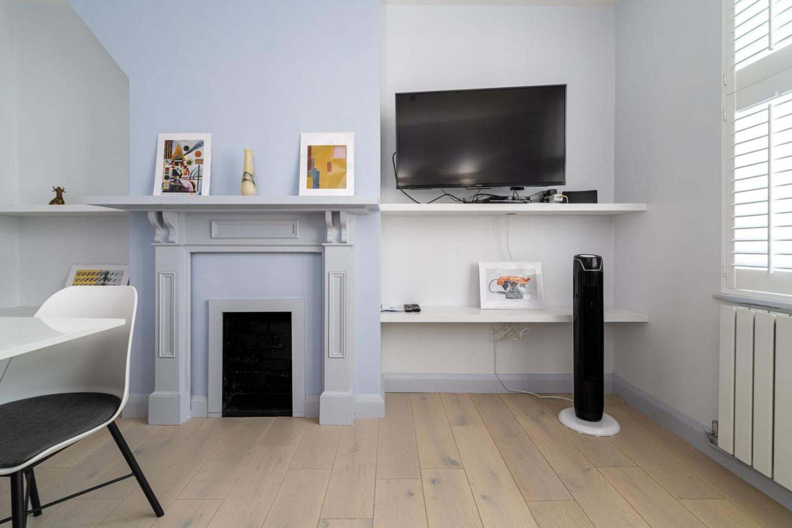 Guestready - A British Charm In South Bank London