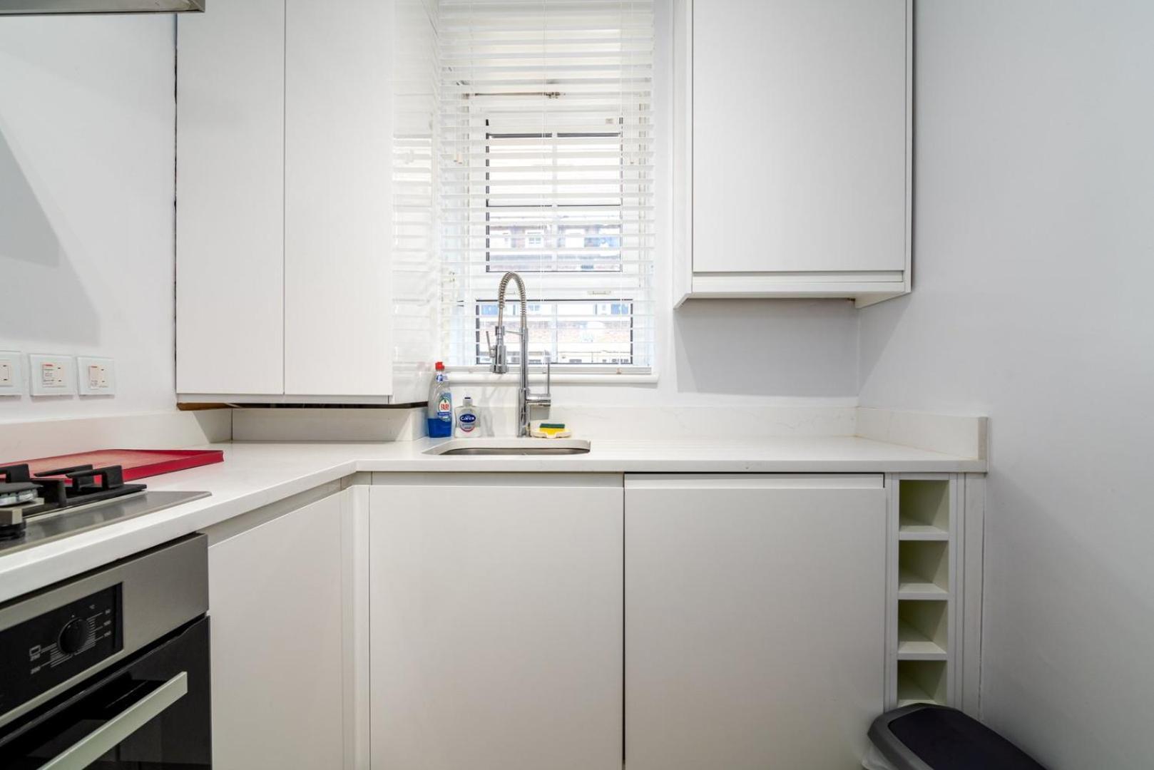 Guestready - A British Charm In South Bank