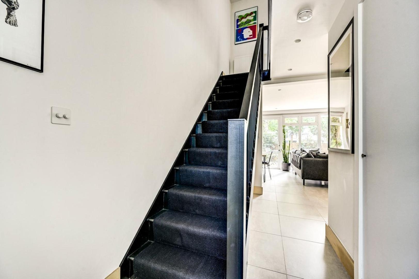 Guestready - Bold Modernity Near Kennington Park Apartment London