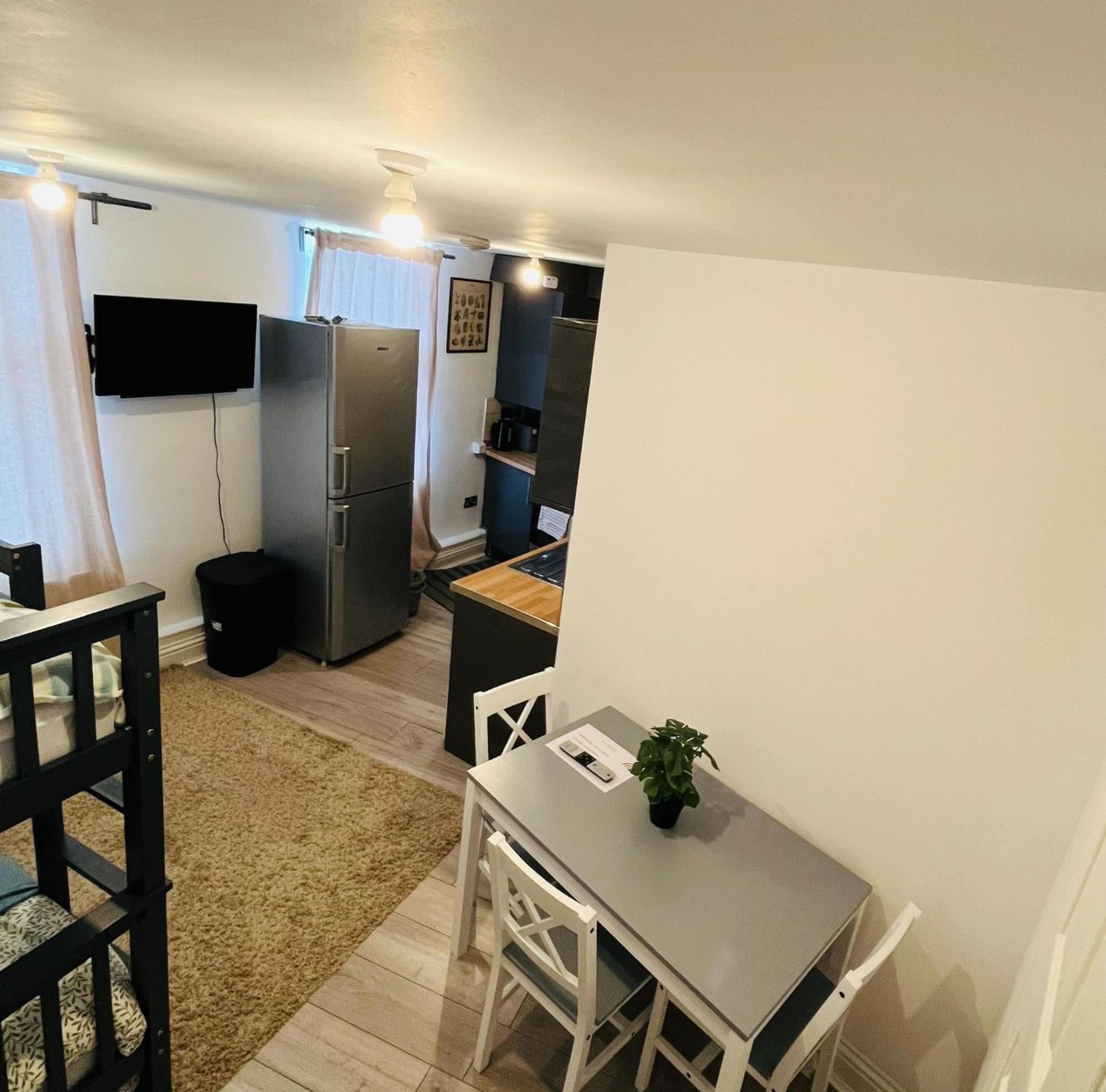 Willesden J Guest 4 Apartamento Londres