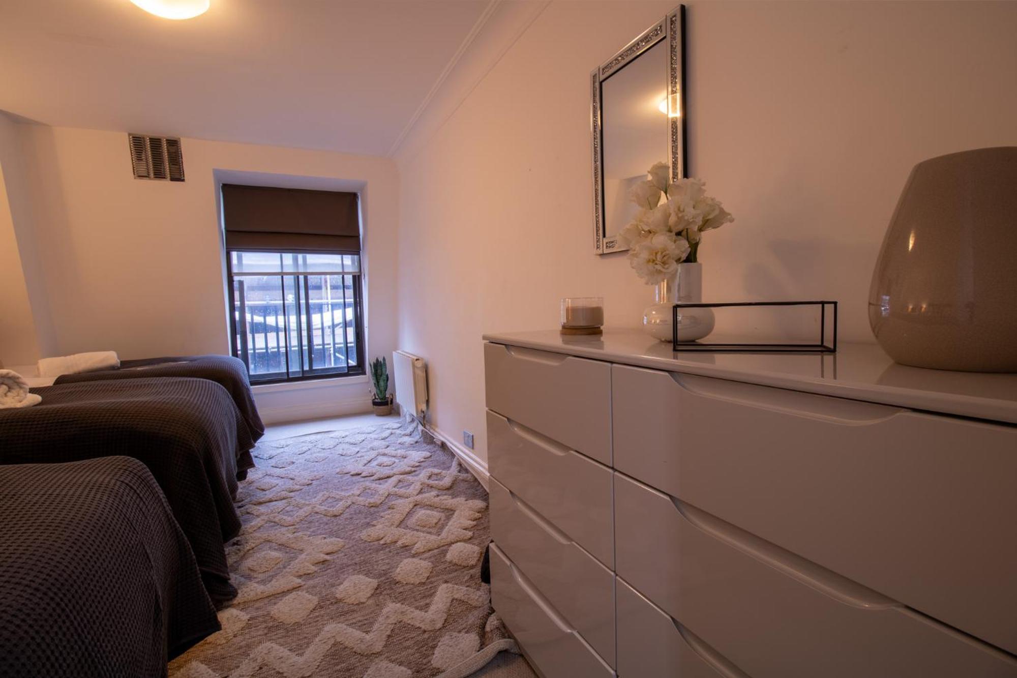 Luxurious In Mayfair Apartment *