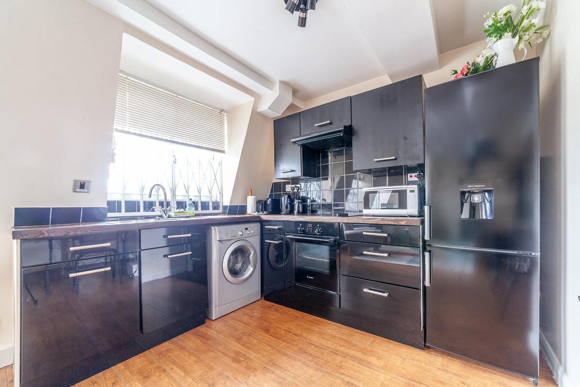 Stylish And Sleek Kensington