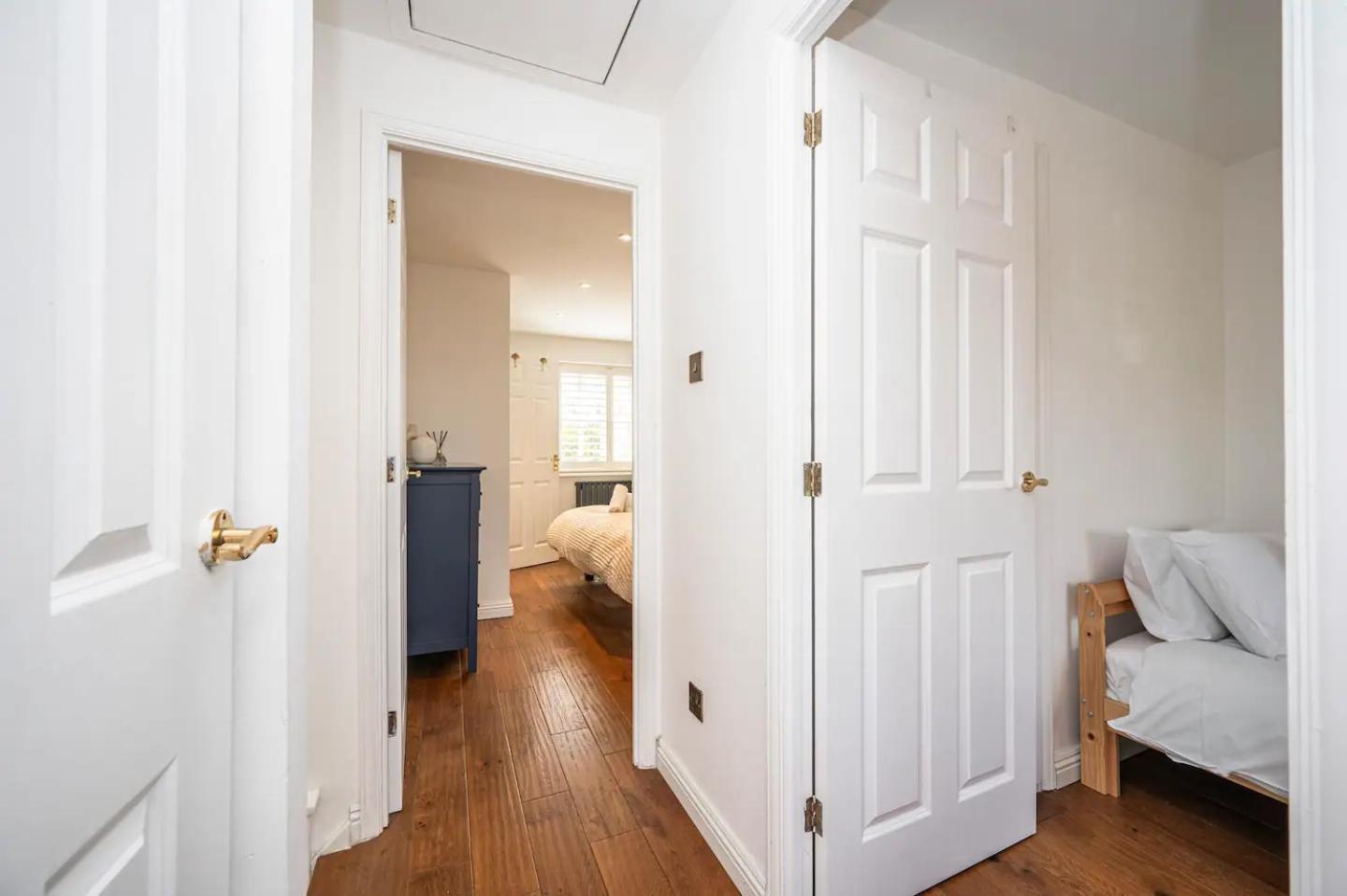 Greenwich House 10 Mins To O2 - Free Parking Pass The Keys Londres