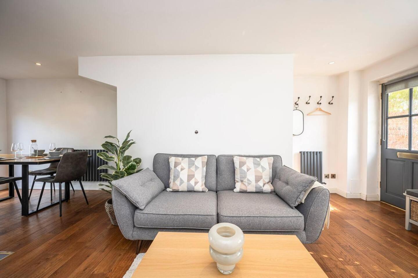 Greenwich House 10 Mins To O2 - Free Parking Pass The Keys * Londres