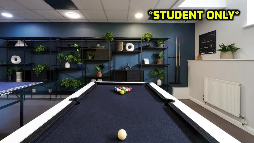 Student Only Zeni Vauxhall *