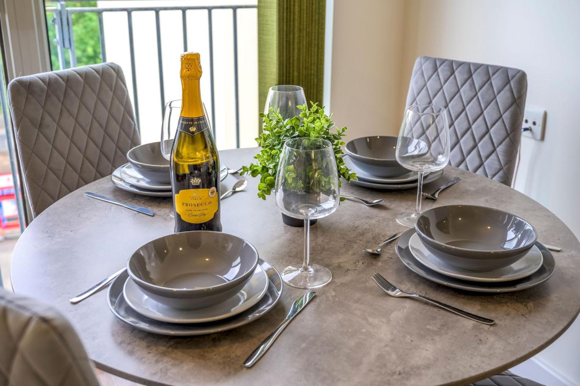 Warm 2-bed Flat By Livestay Short Lets & Serviced