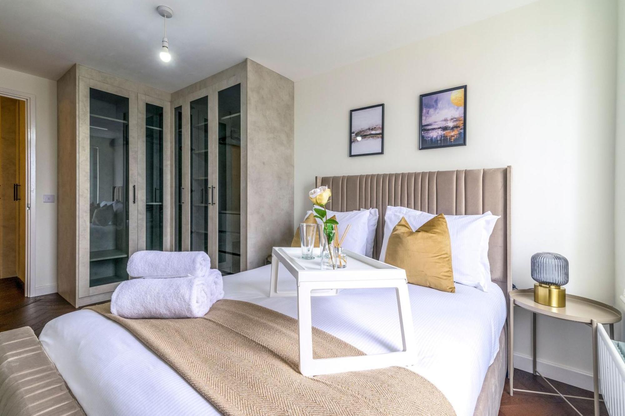 Warm 2-bed Flat By Livestay Short Lets & Serviced *