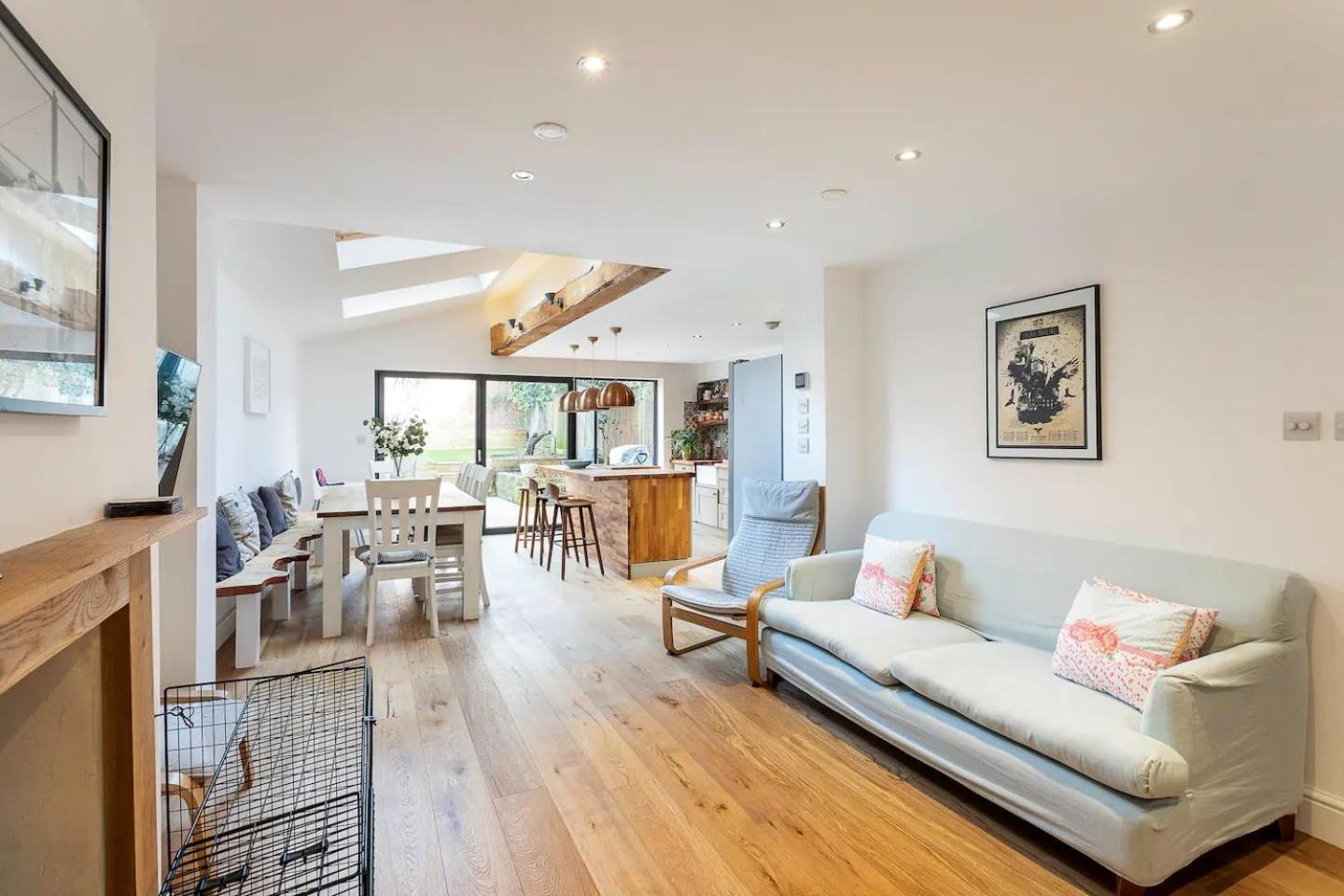 Casa de férias Pass The Keys Spacious Camberwell House 30min Bus Londres
