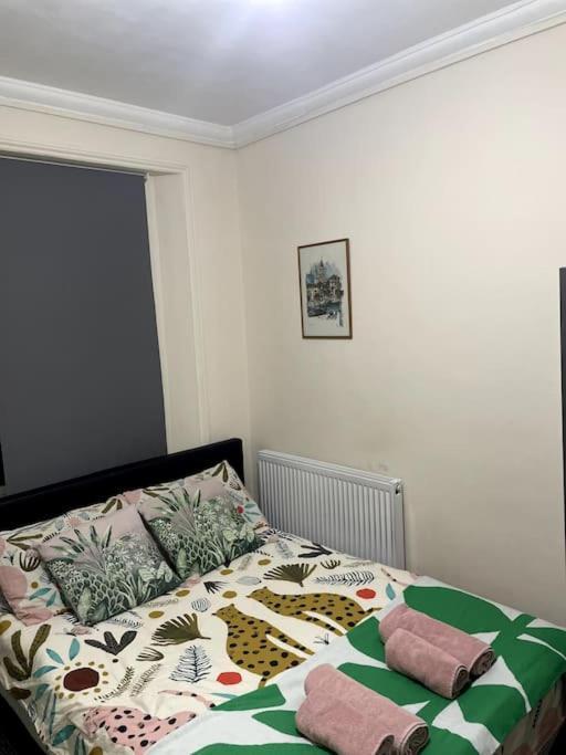 Peaceful Flat In Heart Of Londres