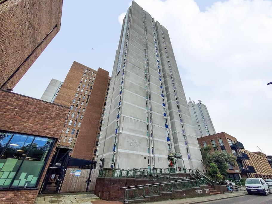 Apartment Modern Living In Stylish 3-bed Flat London