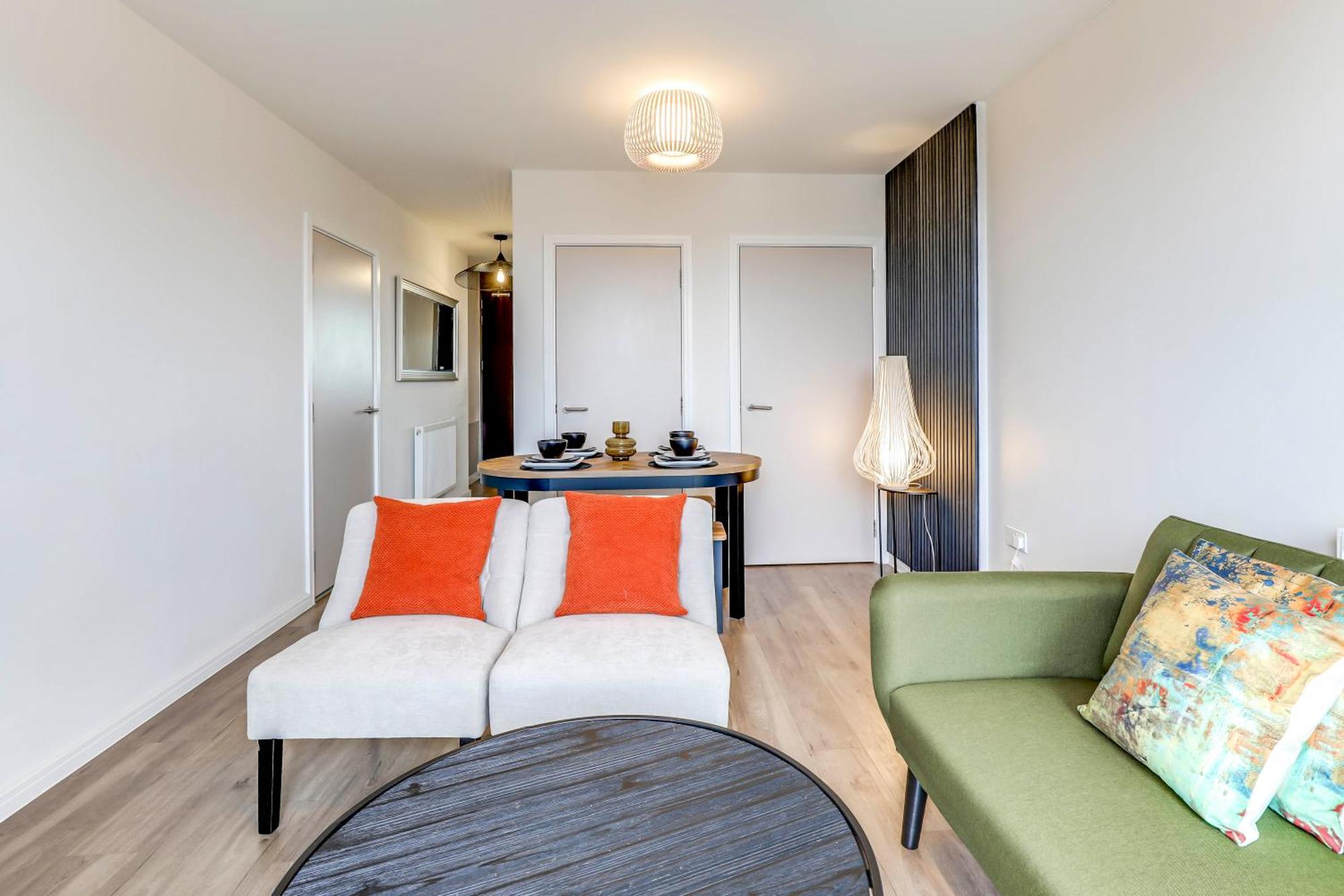 The Quarters - Pioneer Apartment London