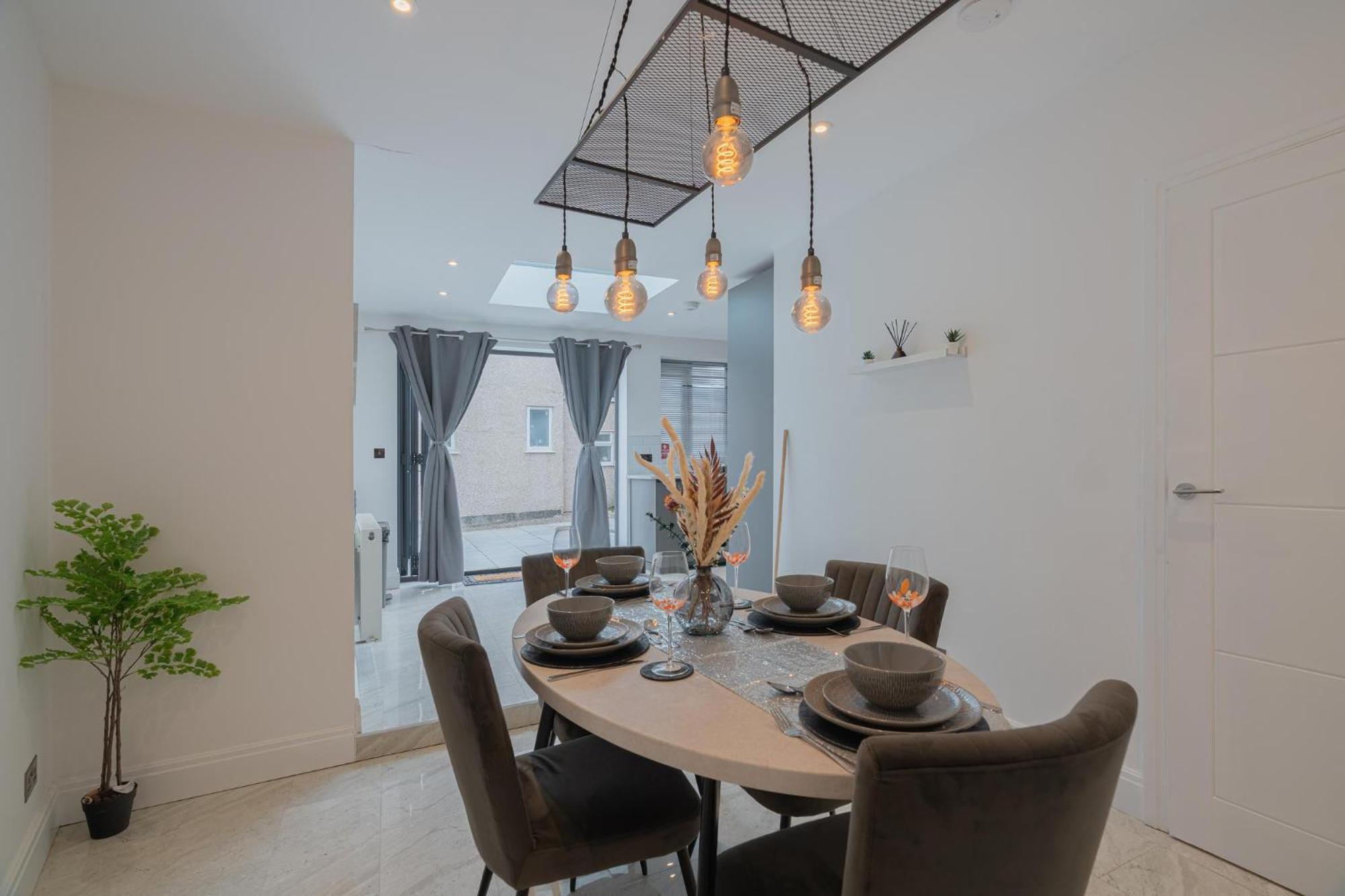 Hébergement de vacances Stunning 3 Bd House-tottenham Hotspur Stadium-parking And Wifi Free Londres