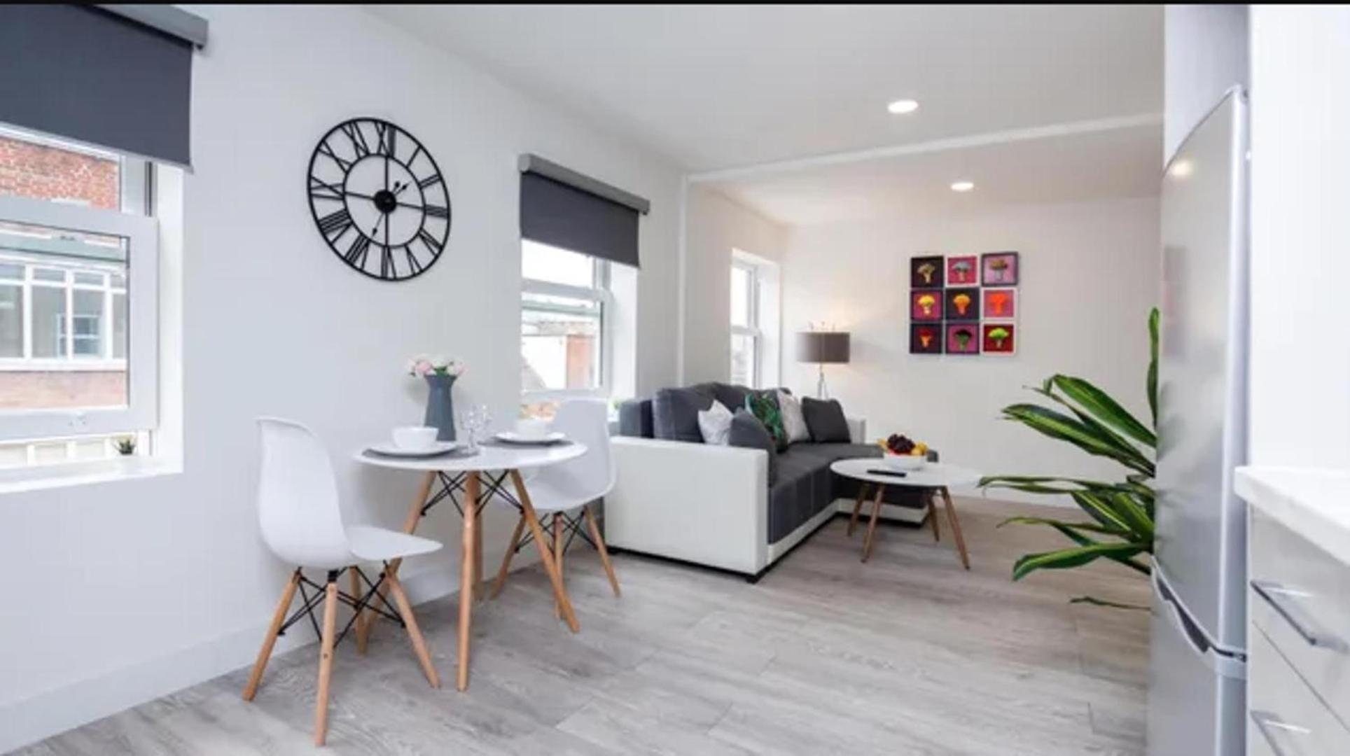 Appartement Spacious 1 Bed Flat With View