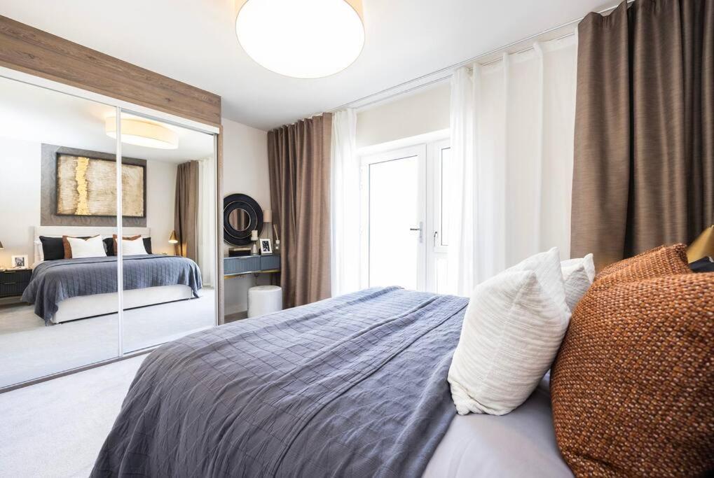 Free Parking/luxurious 3 Bd House/best Offer Londres