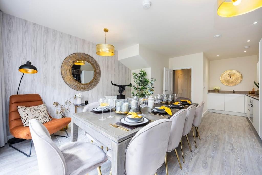 Free Parking/luxurious 3 Bd House/best Offer Apartamento *
