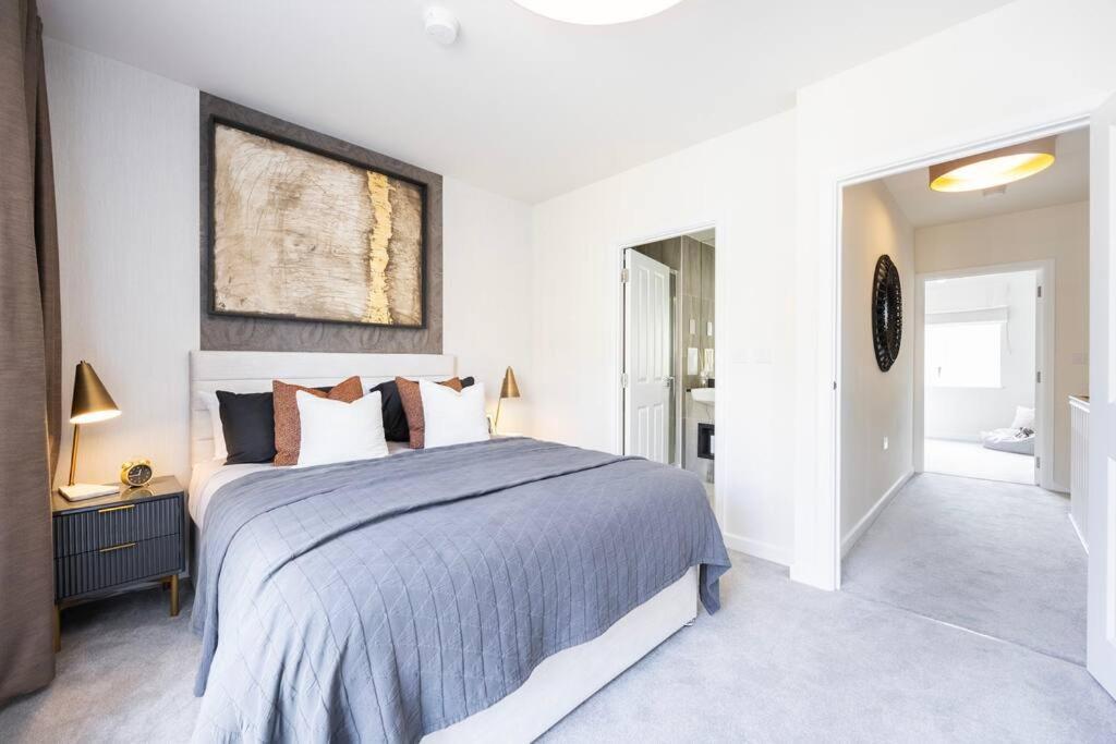 Apartment Free Parking/luxurious 3 Bd House/best Offer London