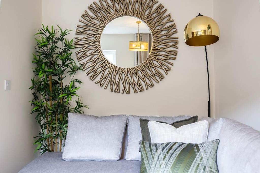 Free Parking/luxurious 3 Bd House/best Offer Londres