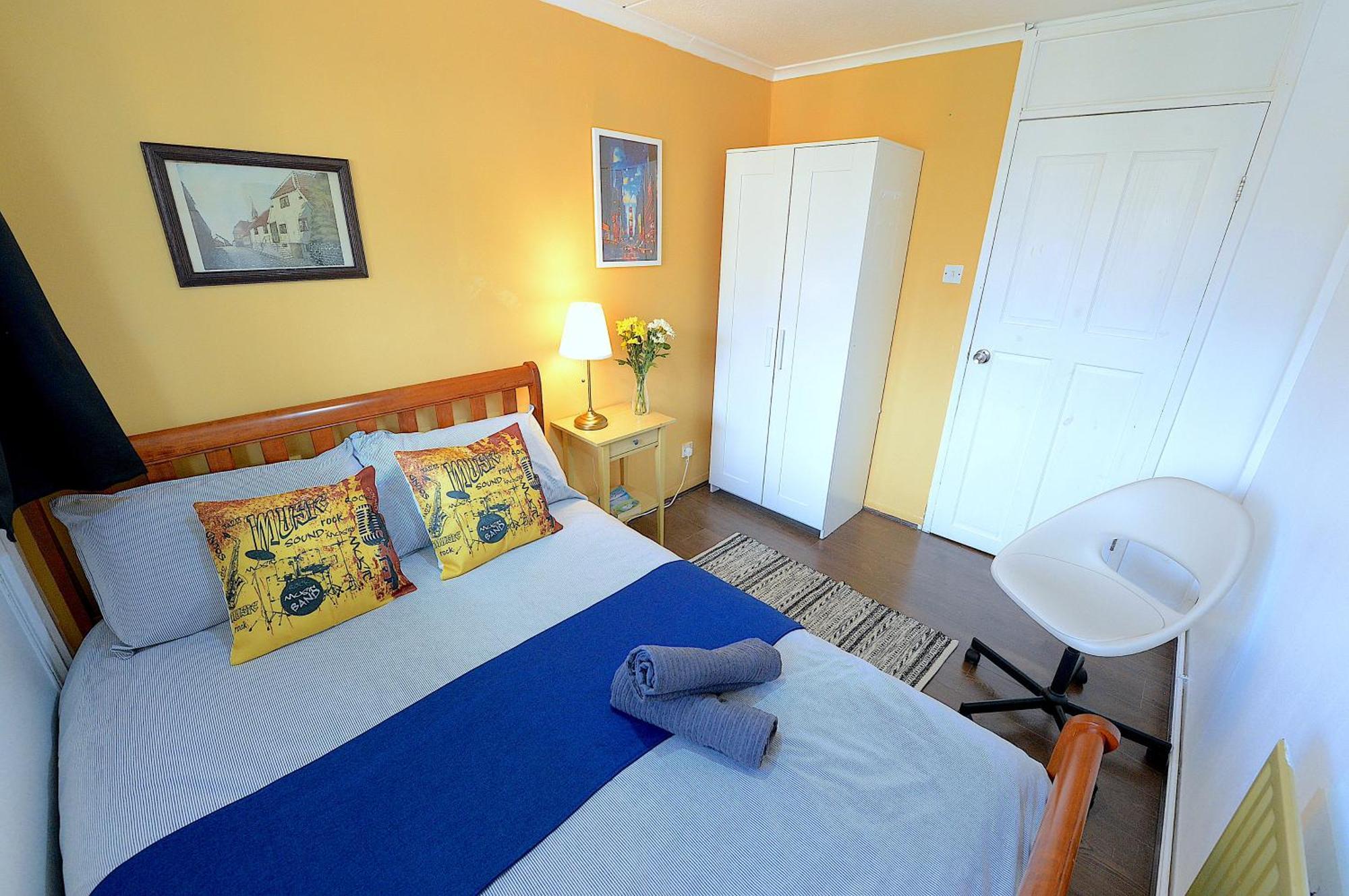 3 Bedroom Flat In - Regents Park / Baker St Apartamento