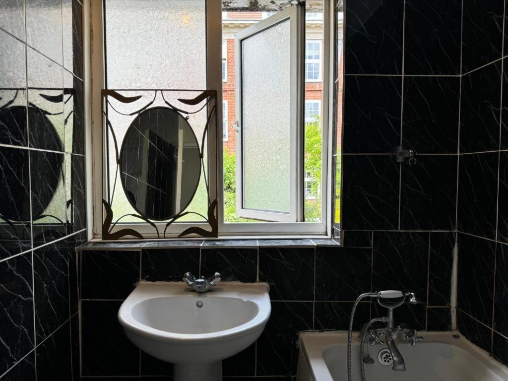 Maison d'hôtes Whitechapel Lindley House R2 *