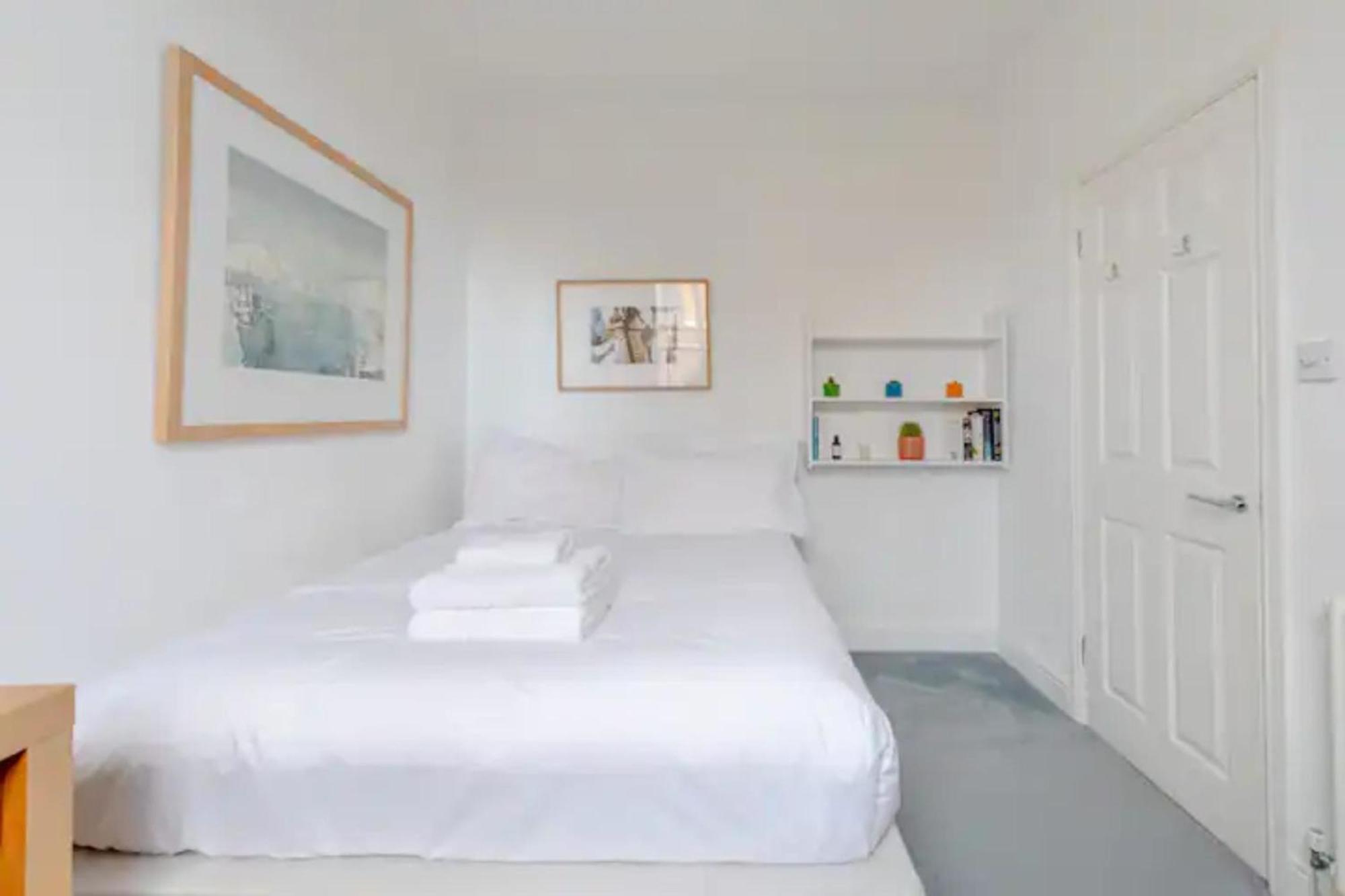 Hébergement de vacances Beautifully Designed 2bd House - By Queen's Park! *