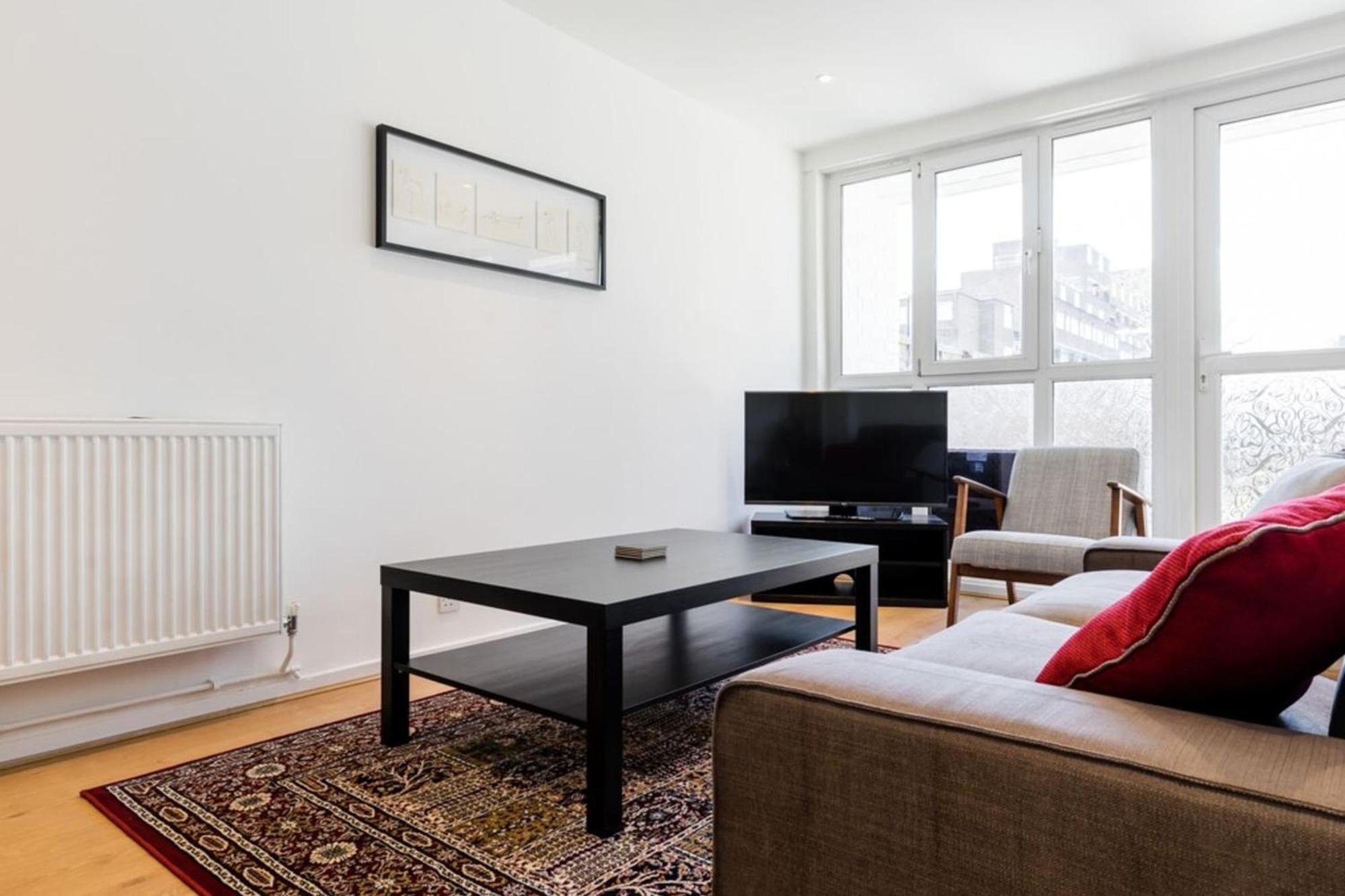 Cosy 4 Bed In London- Sleeps 8 * Londres