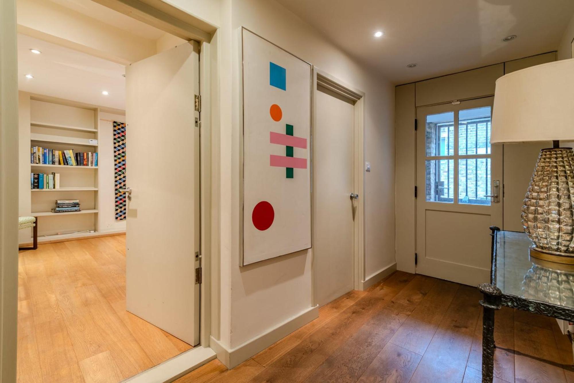 Beautiful Three Bedroom House In West Casa de férias
