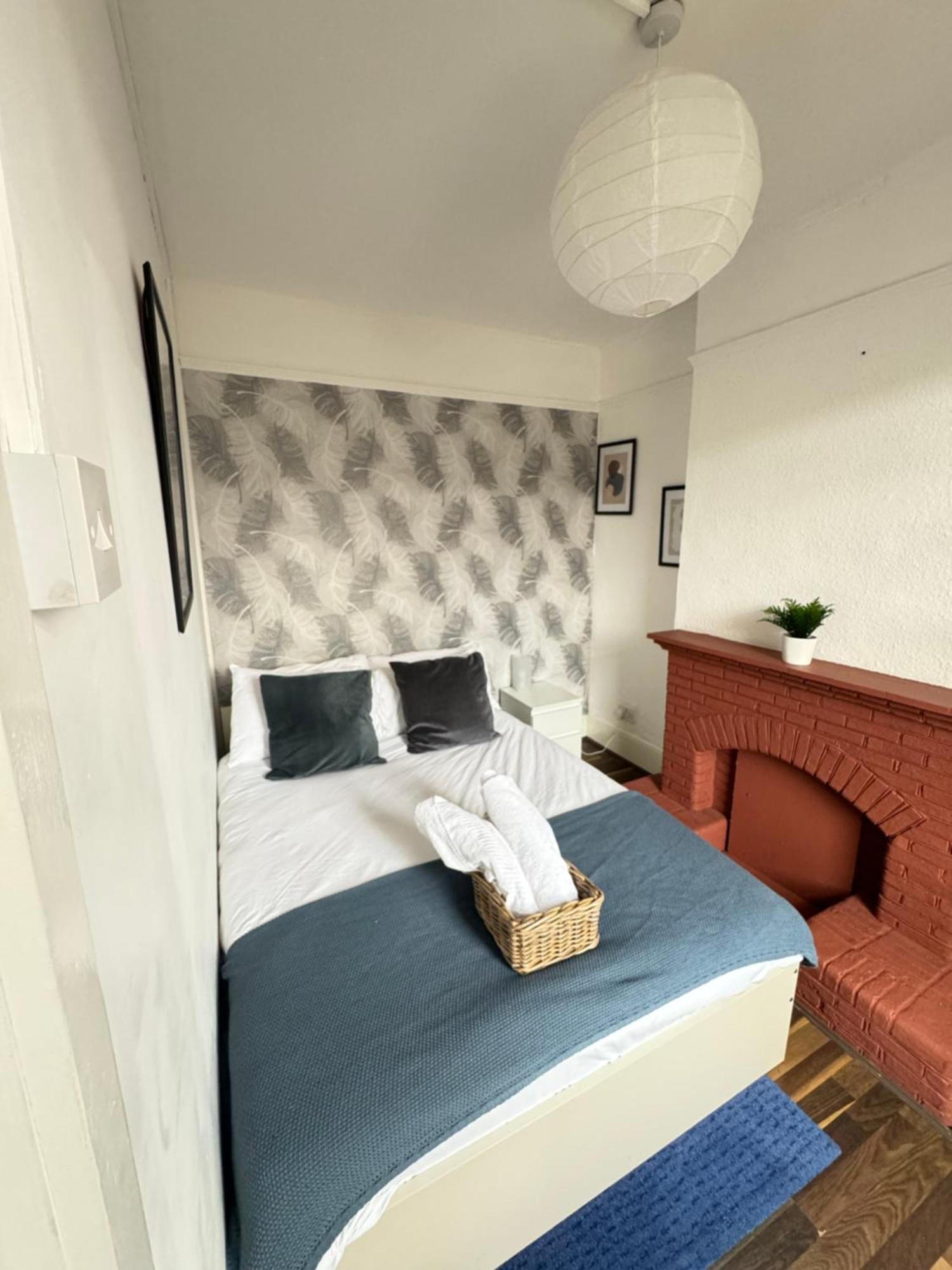 2 Bed Sofa Bed Up To 6 Apartamento Londres