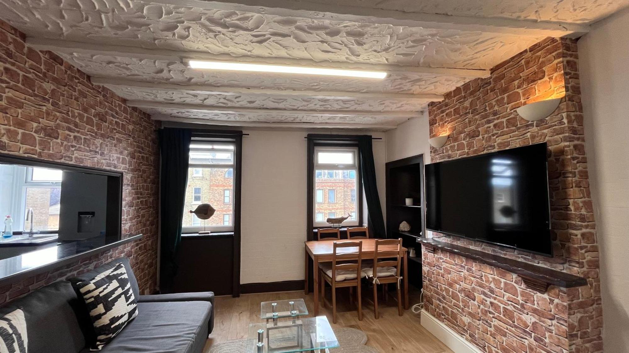 West One Bedroom Apartment London