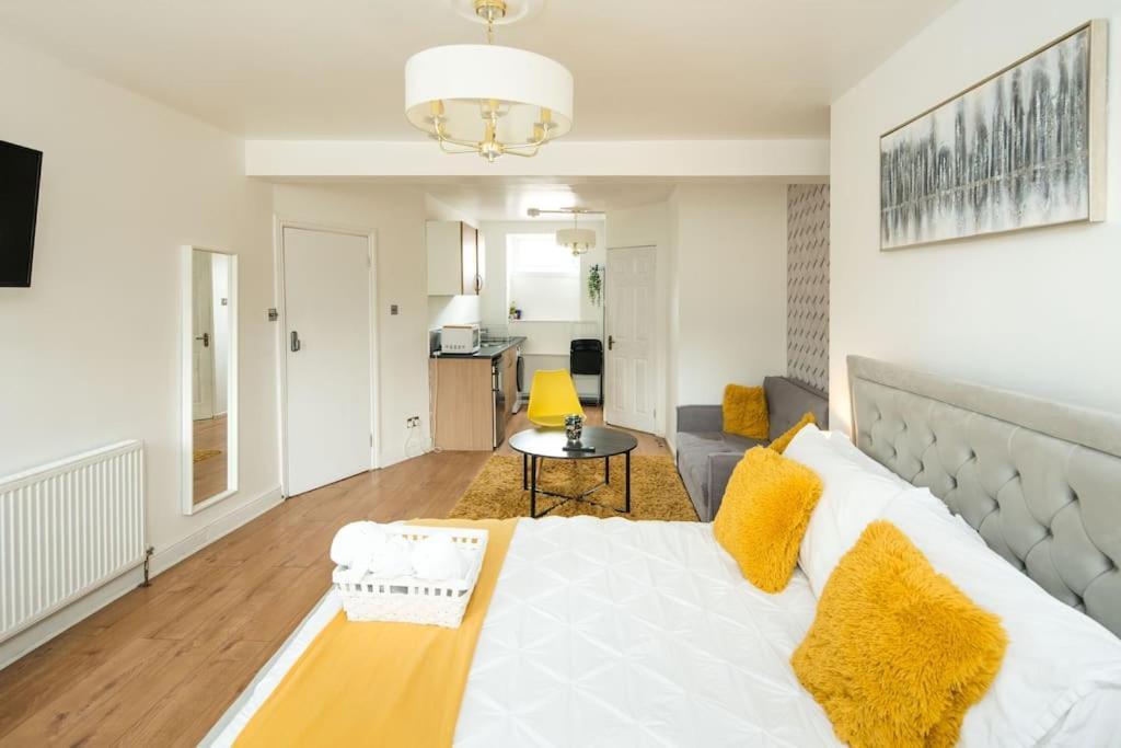 Apartment Spacious For Up To 4! Sofa Bed *