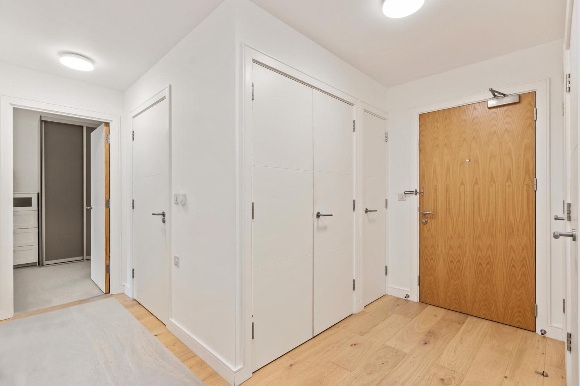 Beautiful Large 3 Bed 2 Bath Flat In Stratford * Londres