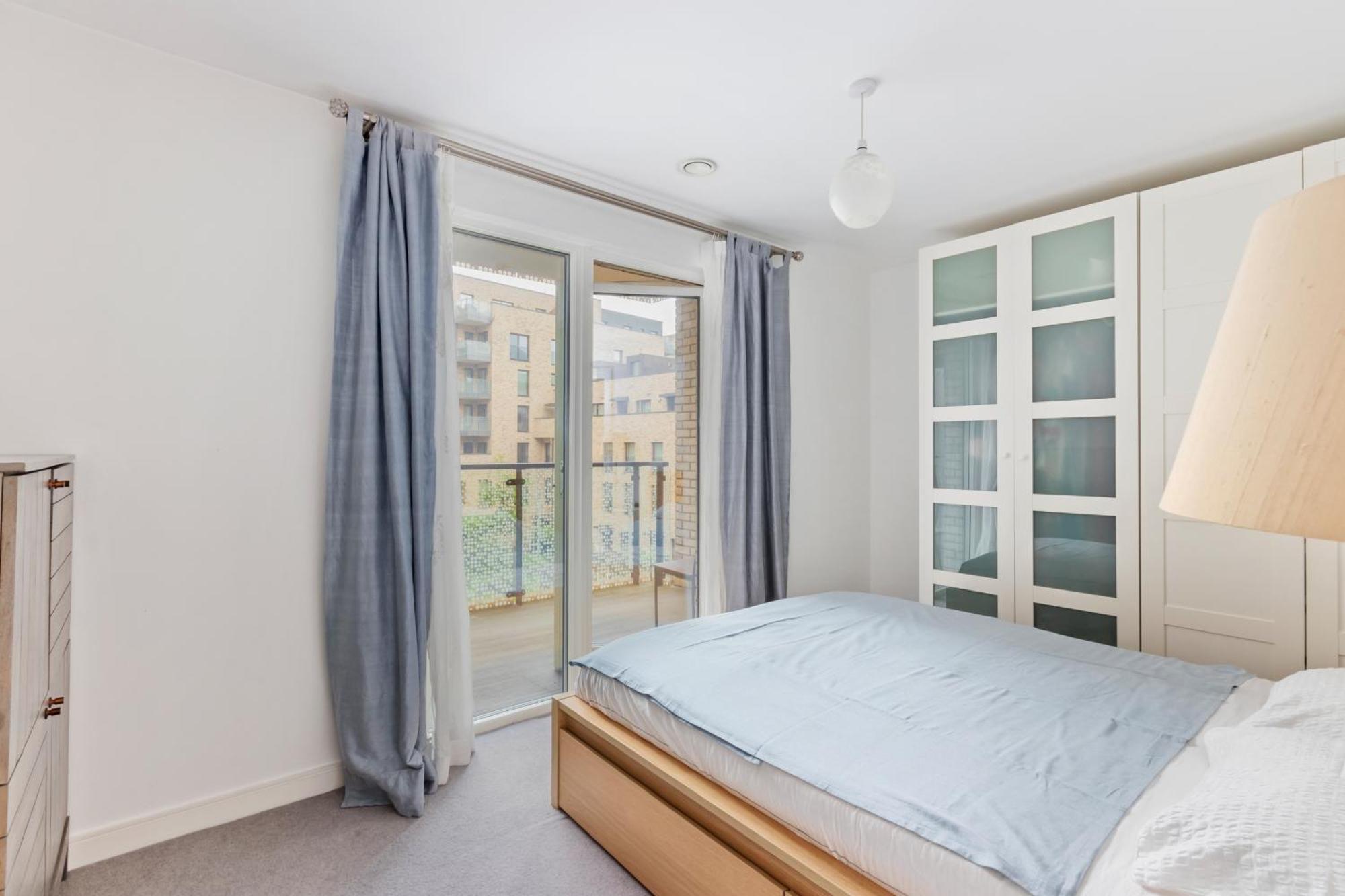Beautiful Large 3 Bed 2 Bath Flat In Stratford Appartement *