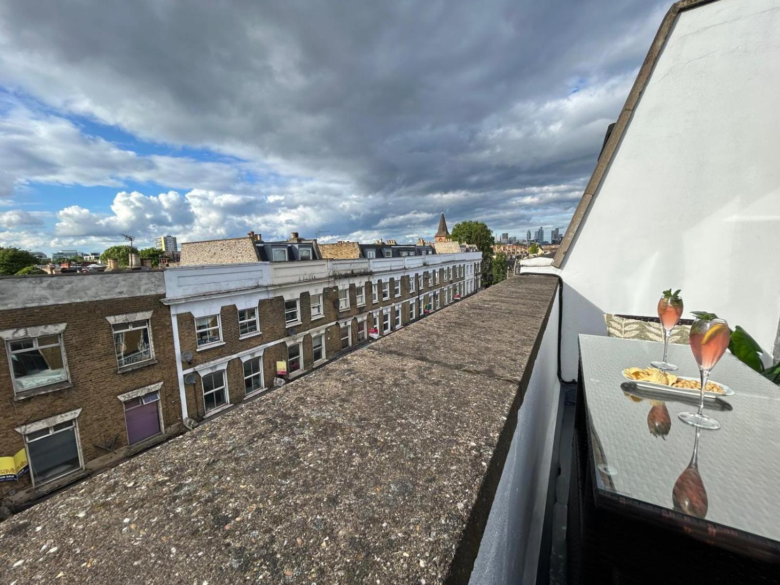 Appartement Battersea 2-bedroom Top-floor With Cozy Balcony