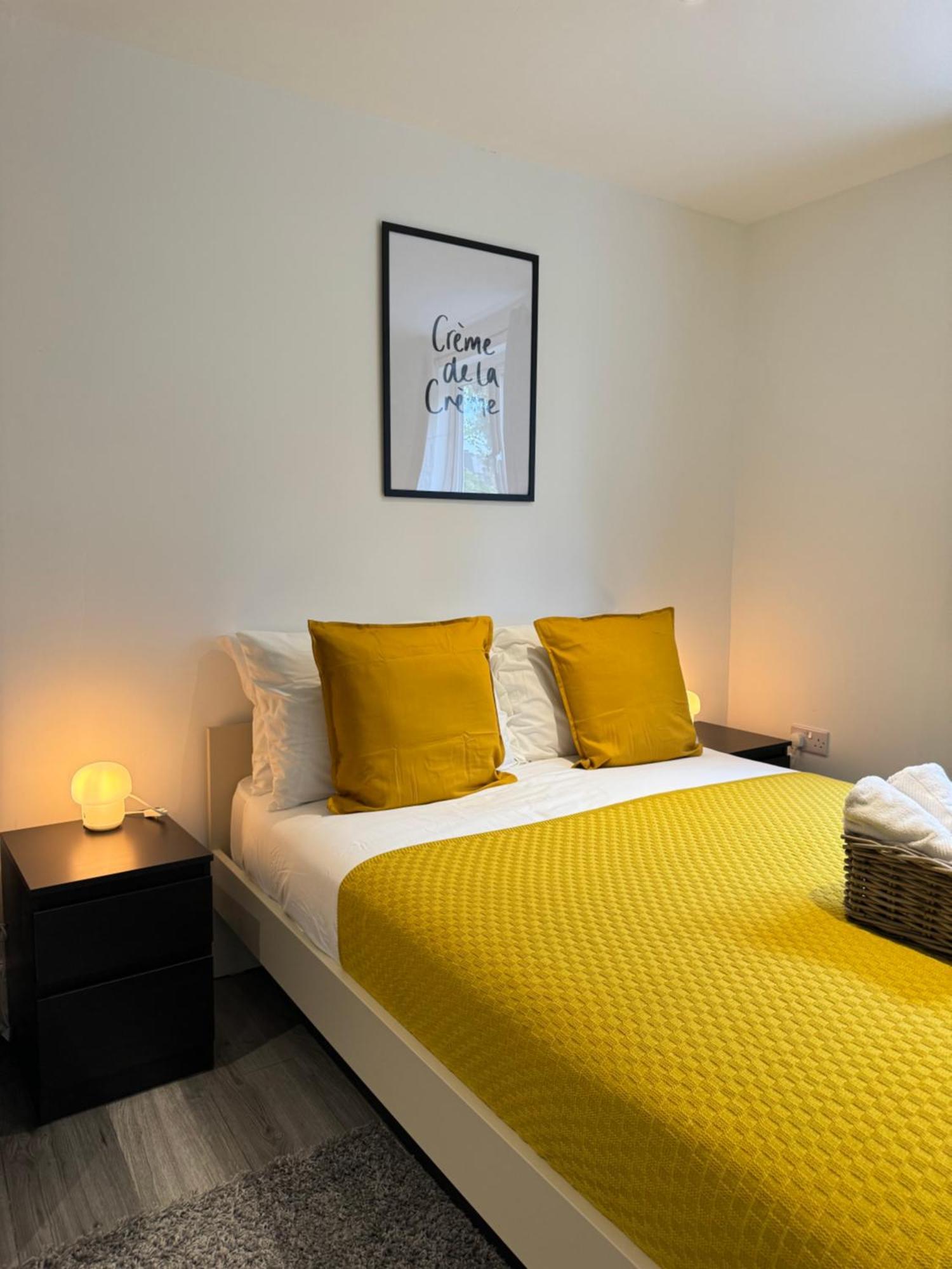 En-suite Bedroom For Up To 4! Sofa Bed - Near Stratford Gasthuis
