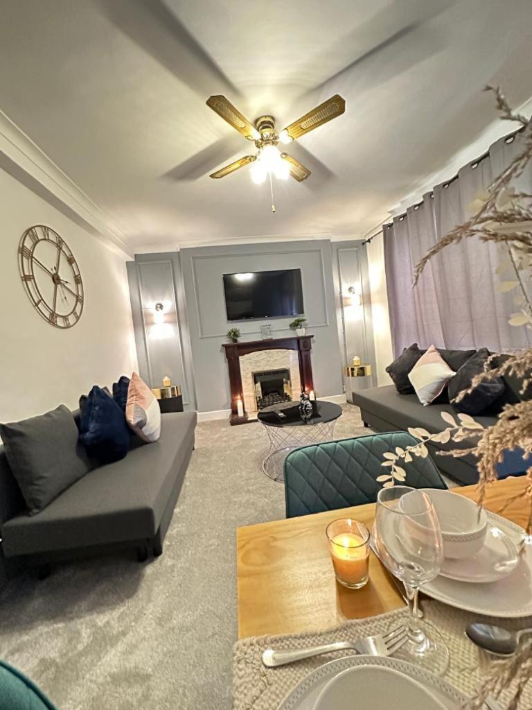 Central Three Bedroom Londen