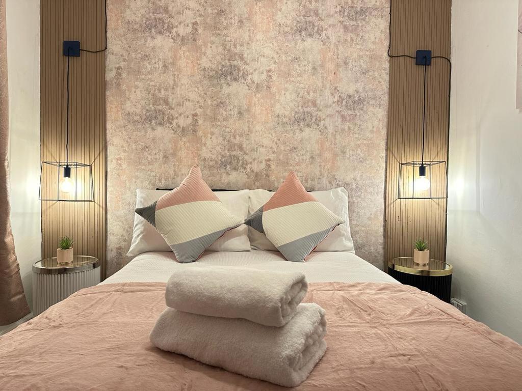 Central Three Bedroom Appartement *
