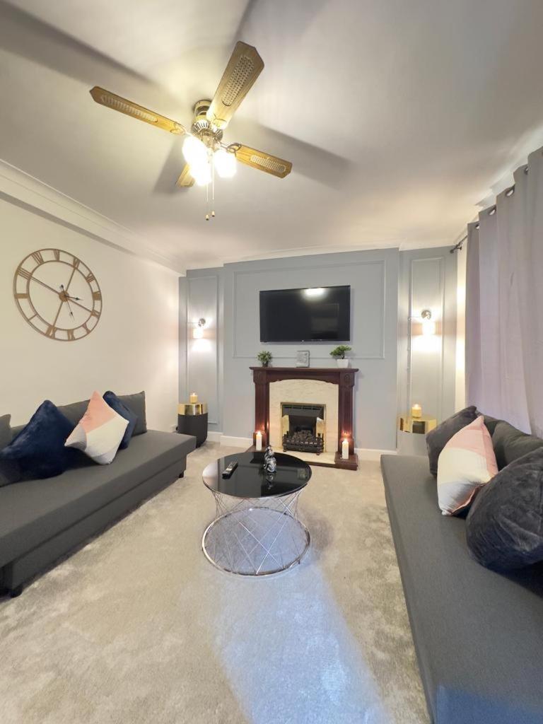 Apartamento Central Three Bedroom *