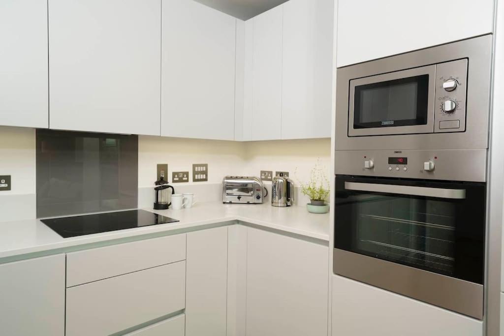 Appartement Luxury 2 Bed 2 Bath Cntrl *