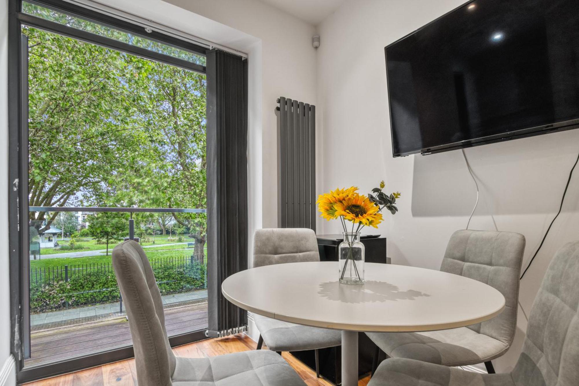 Sleek Modern Wimbledon Londen