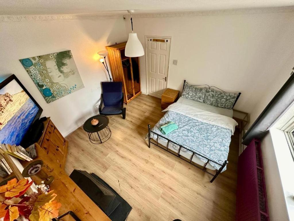 Whitechapel Lindley House R2 * Londres