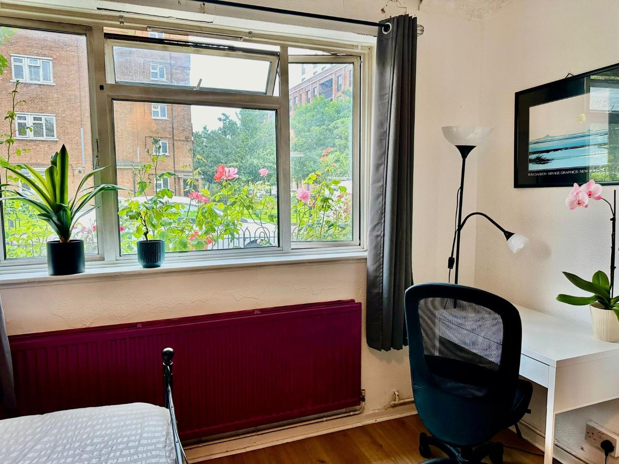 Whitechapel Lindley House R2 Londres