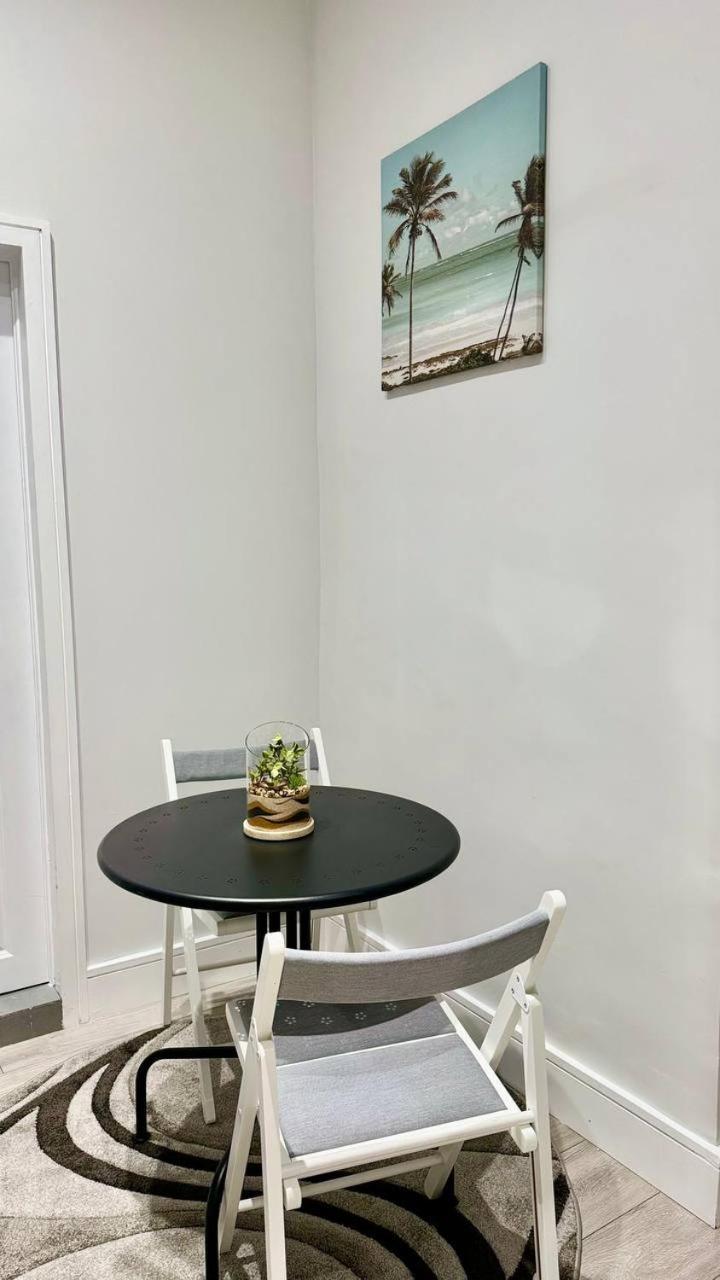 Apartment Escape - Grays Road London