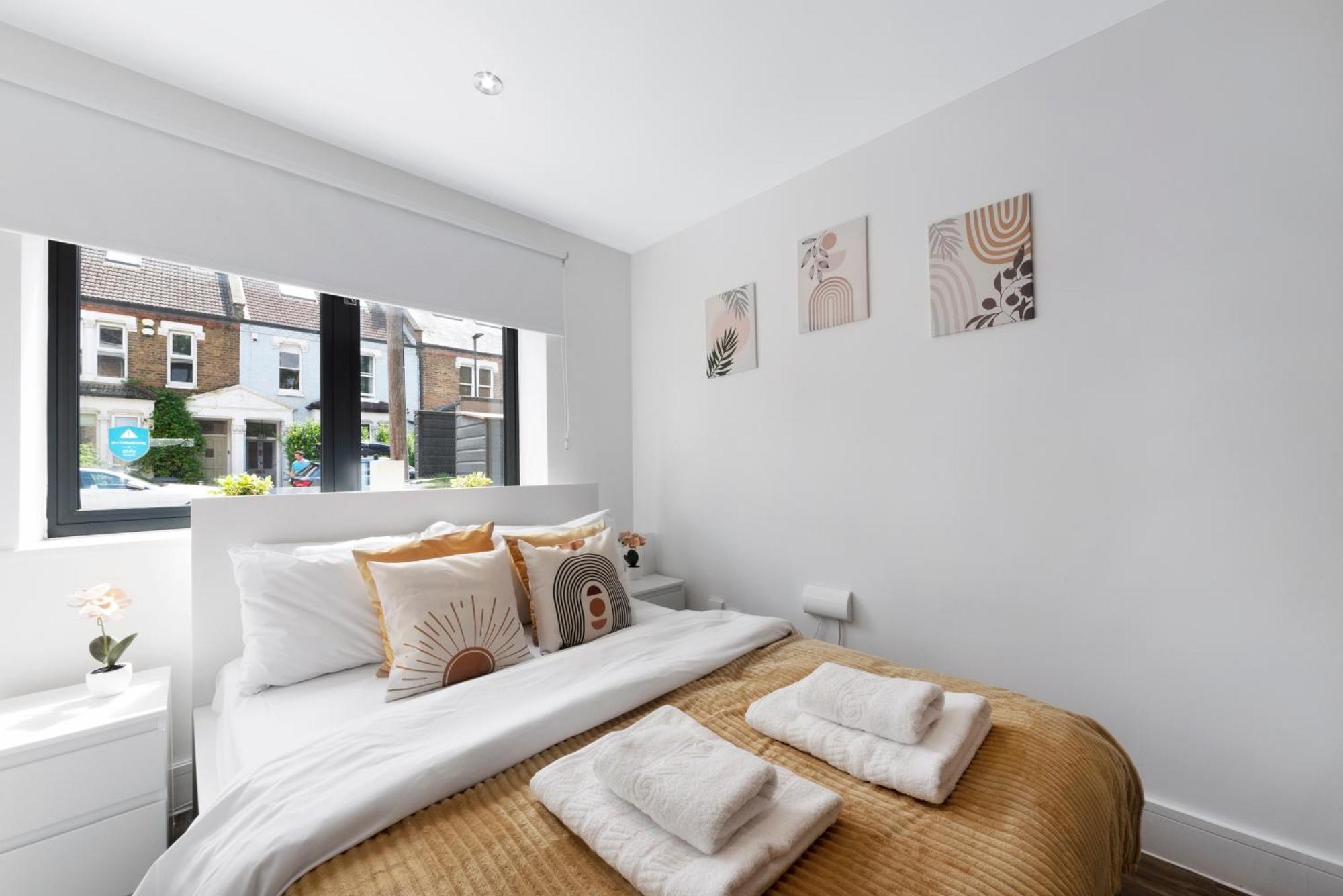 Manor House By Morethanstays Londres