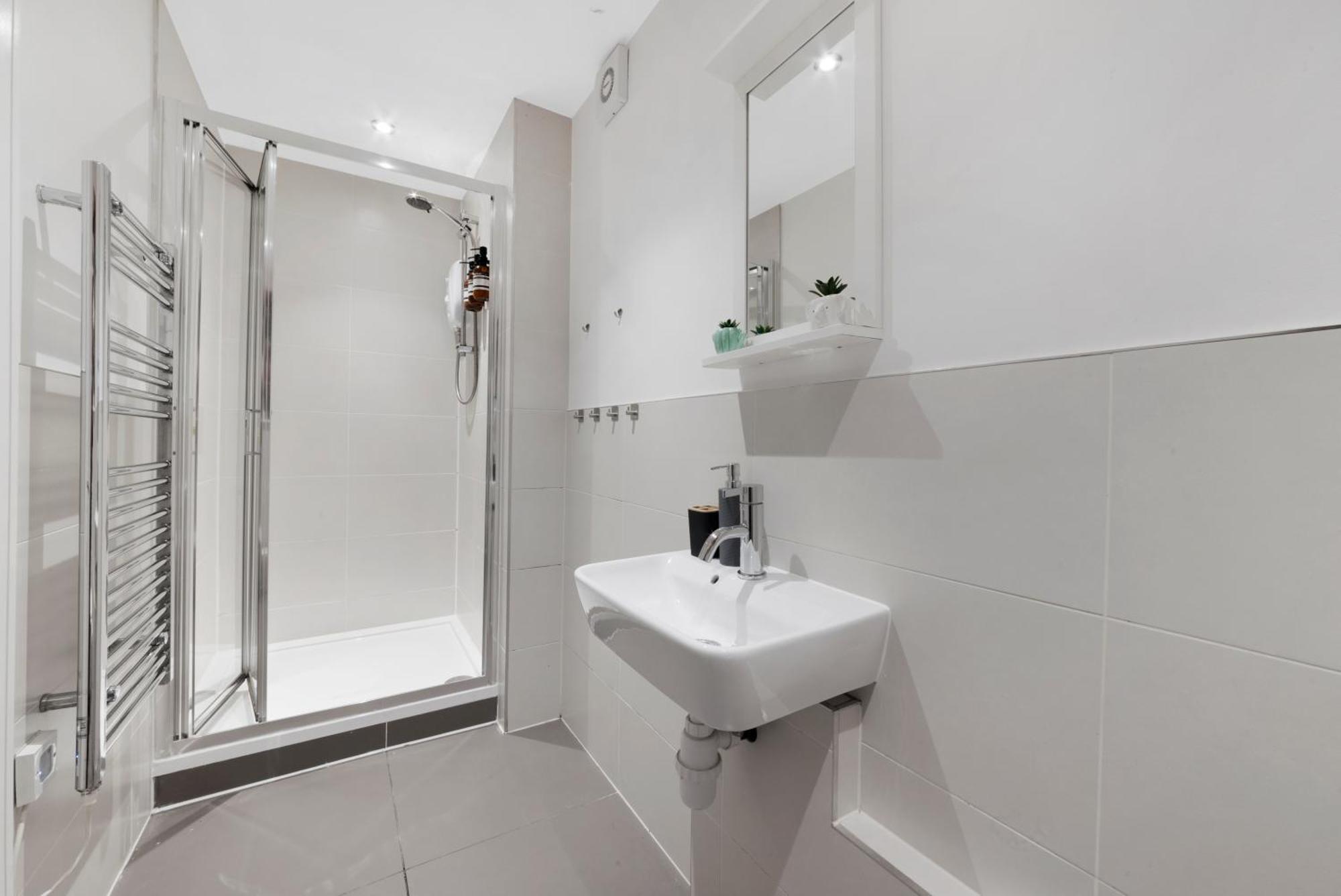 Manor House By Morethanstays Apartamento