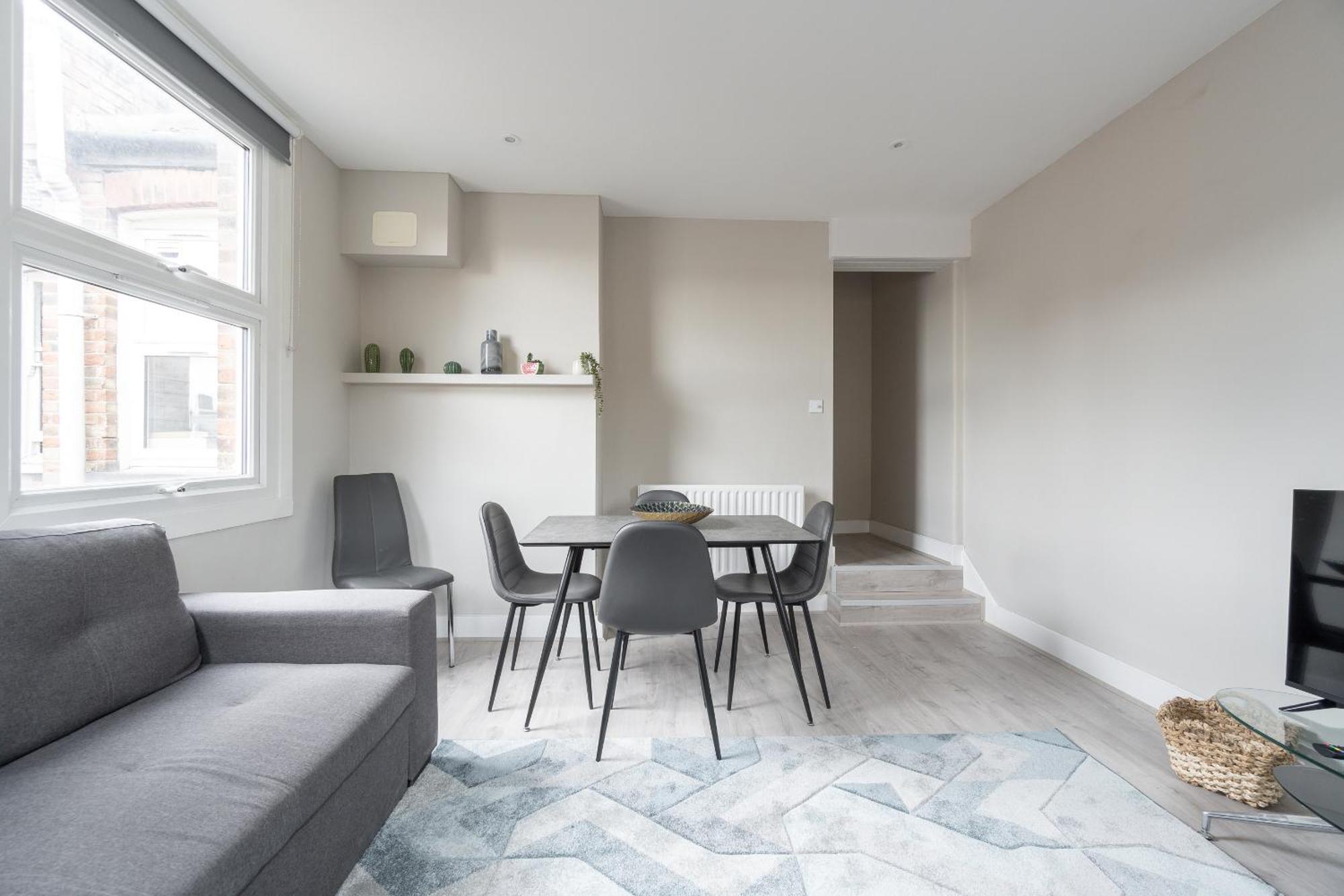 Kennington E/apartment London
