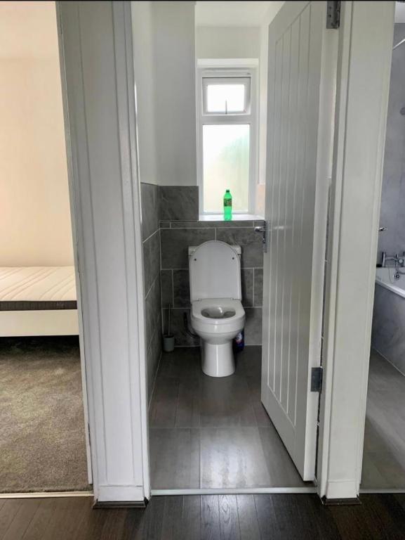 Guest house Karen House R2