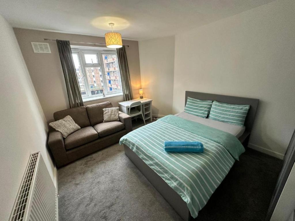 Guest house Karen House R2 *