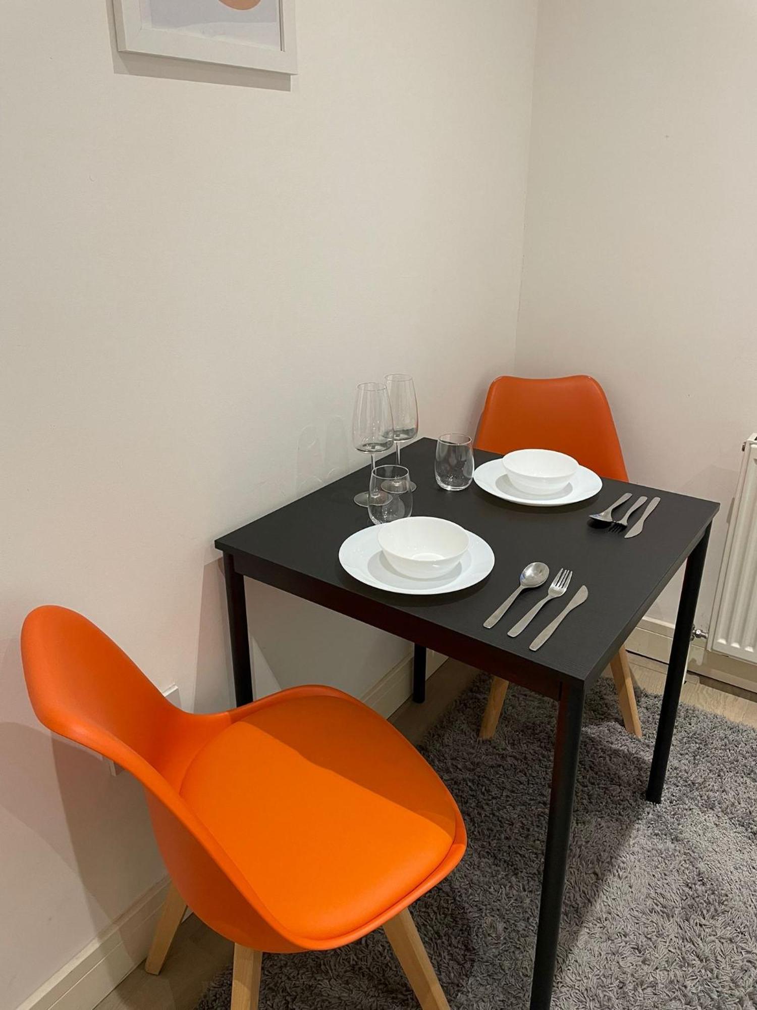 Guest house Cozy En-suite Near Stratford