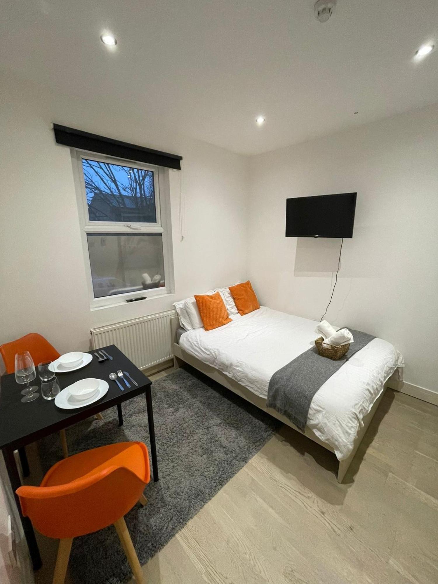 Cozy En-suite Near Stratford Maison d'hôtes