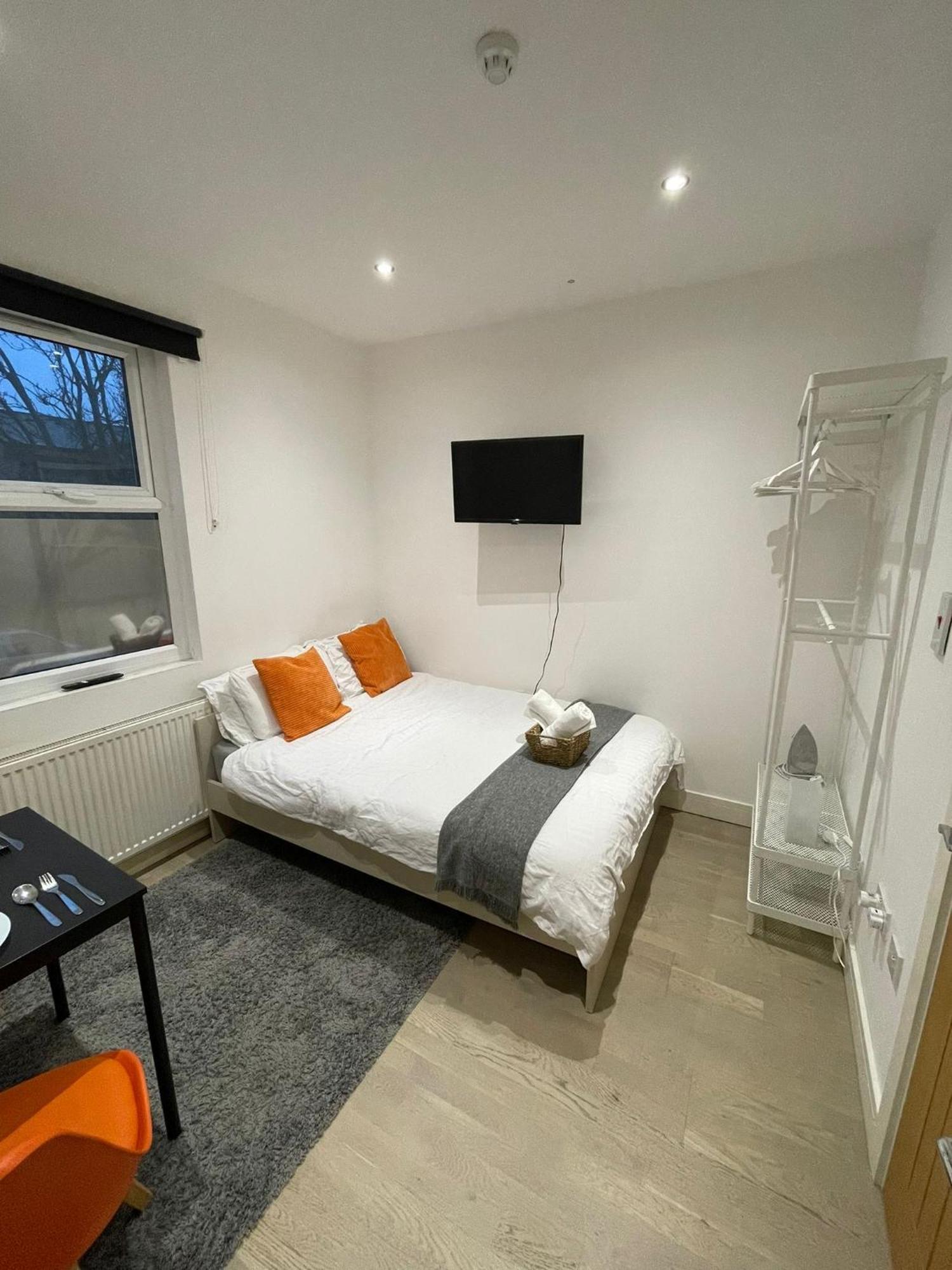 Cozy En-suite Near Stratford Maison d'hôtes