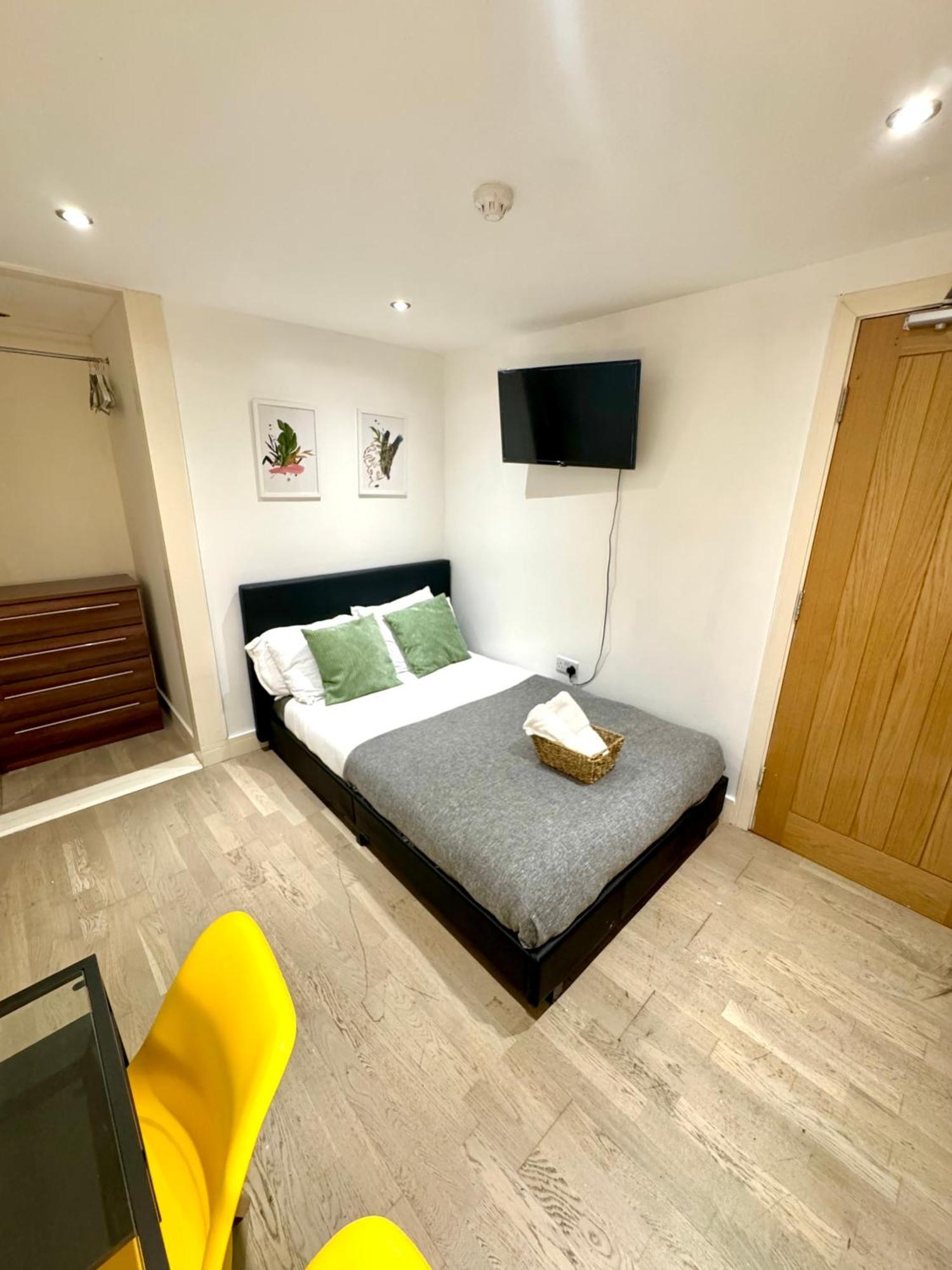Cozy En-suite Near Stratford